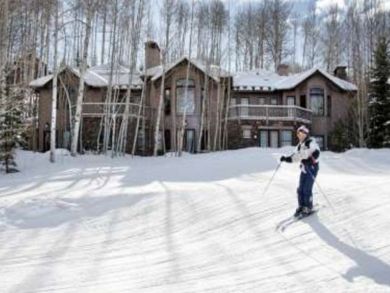 Unique Five Bedroom with Ski-in/Ski-out Access to Two Creeks Unique Five Bedroom with Ski-in/Ski-out Access to Two Creeks
