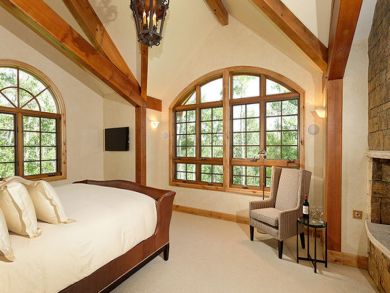 Five Bedroom Luxury Property in Snowmass