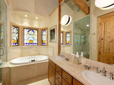 Five Bedroom Luxury Property in Snowmass