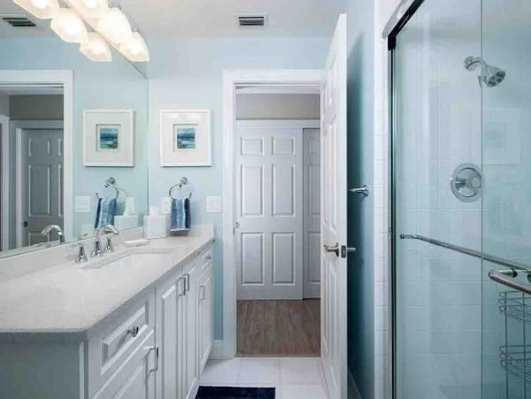 Naples Three Bedroom Vacation Rental Steps to the Beach