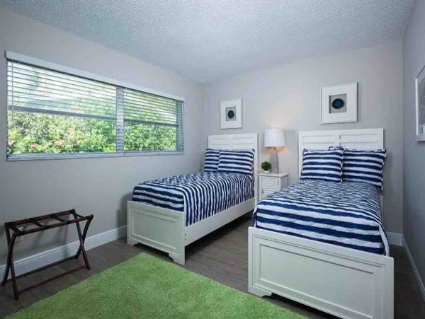 Naples Three Bedroom Vacation Rental Steps to the Beach