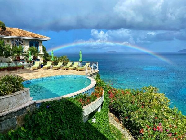 Four Bedroom Villa with Amazing Bay Views & Private Pool