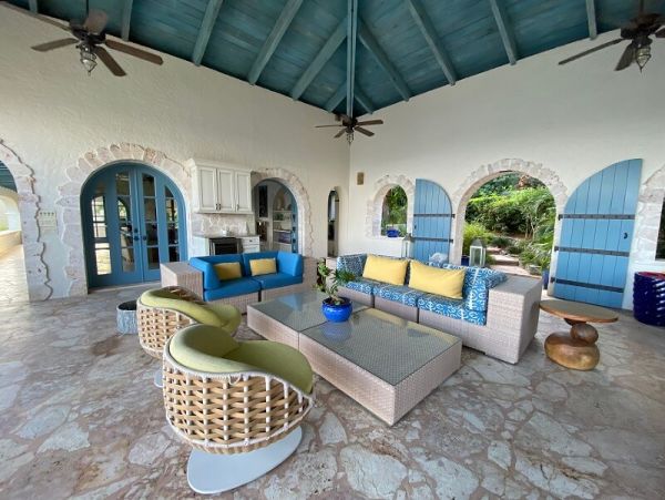 Four Bedroom Villa with Amazing Bay Views & Private Pool