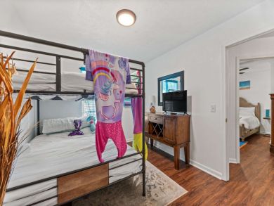 Panama City Vacation Home Sleeps 10 Guests Walk to Beach