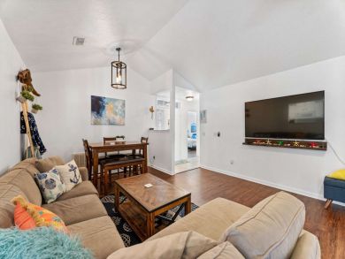 Panama City Vacation Home Sleeps 10 Guests Walk to Beach