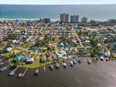 Panama City Vacation Home Sleeps 10 Guests Walk to Beach