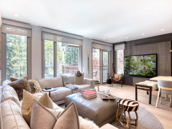 Vail Vacation Condo 3 Bedrooms Sleeps Six Walk to Gondola