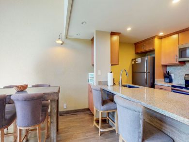 Kihei Vacation Condo One Bedroom Plus Loft Sleeps 6 Guests