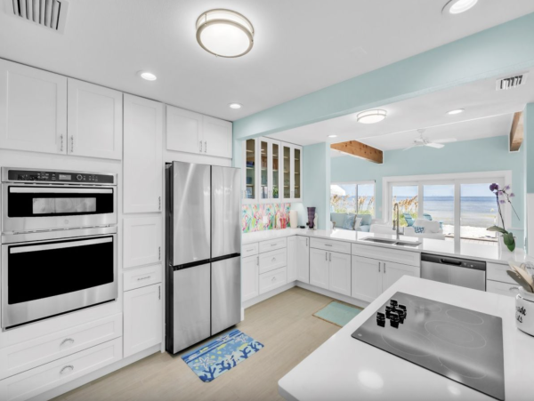 Beautiful Waterfront Anna Maria Home with Private Bay Beach NEW ARRIVAL!