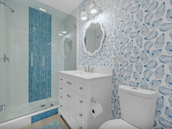 Beautiful Waterfront Anna Maria Home with Private Bay Beach NEW ARRIVAL!