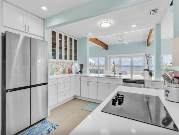 Beautiful Waterfront Anna Maria Home with Private Bay Beach NEW ARRIVAL!