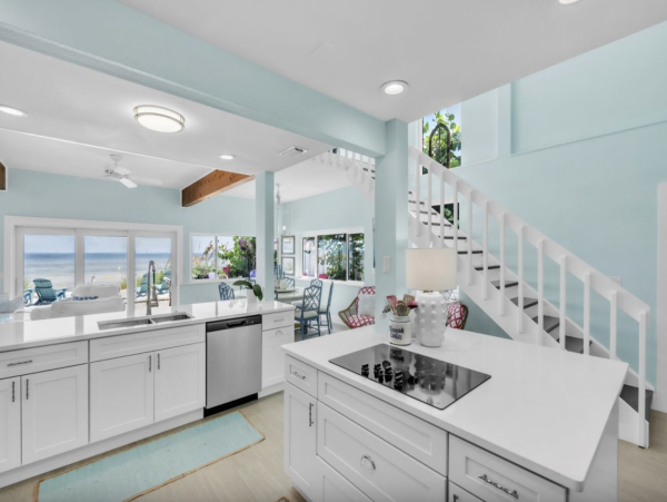 Beautiful Waterfront Anna Maria Home with Private Bay Beach NEW ARRIVAL!