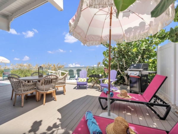 Beautiful Waterfront Anna Maria Home with Private Bay Beach NEW ARRIVAL!