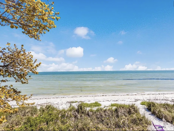Beautiful Waterfront Anna Maria Home with Private Bay Beach NEW ARRIVAL!
