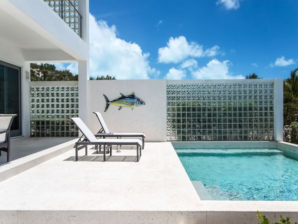 Beachfront Sapodilla Luxury One Bedroom