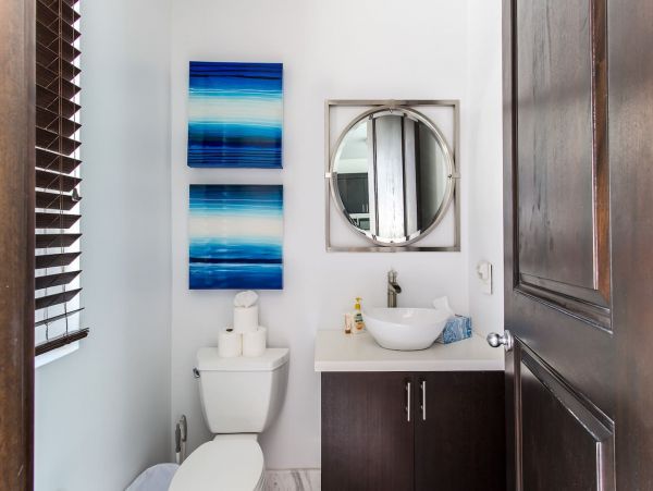 Beachfront Sapodilla Luxury One Bedroom