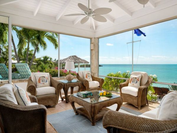 Lifestyle & Charm Three Bedroom Waterfront Villa with Pool