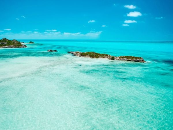Turks and Caicos Beachfront Villa Rental - Providenciales Luxury Retreat