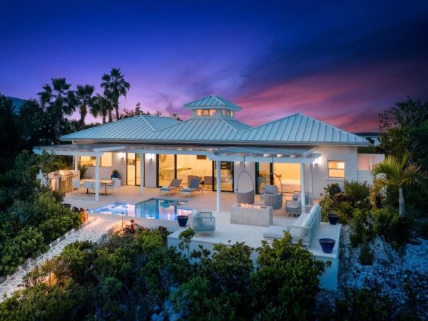 Turks and Caicos Beachfront Villa Rental - Providenciales Luxury Retreat