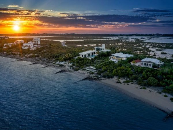 Turks and Caicos Beachfront Villa Rental - Providenciales Luxury Retreat