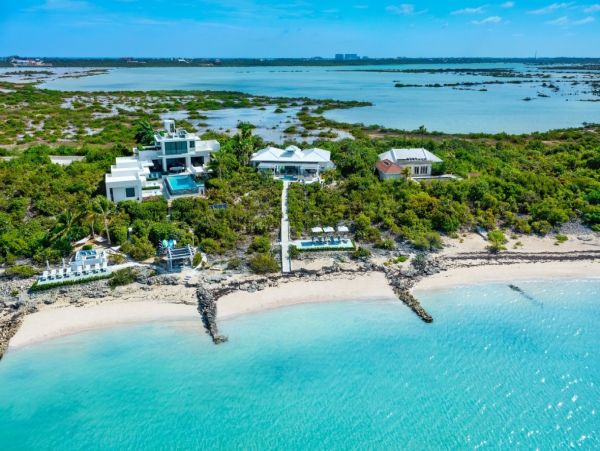 Turks and Caicos Beachfront Villa Rental - Providenciales Luxury Retreat