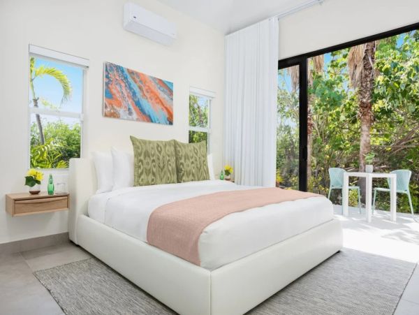 Turks and Caicos Beachfront Villa Rental - Providenciales Luxury Retreat