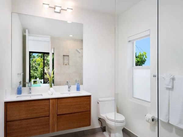 Turks and Caicos Beachfront Villa Rental - Providenciales Luxury Retreat
