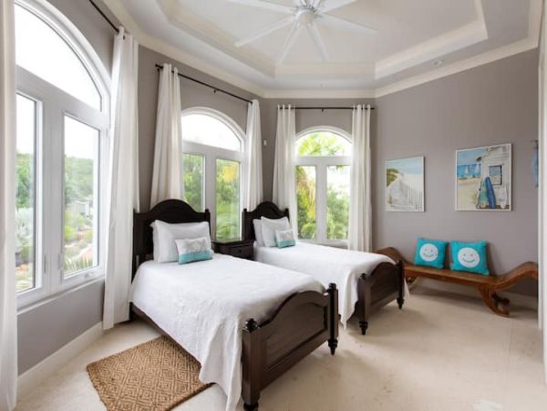 Luxury Four Bedroom Villa Turks Turtle Tail Spectacular View