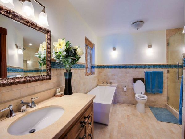 Six Bedrooms Oceanfront Pool Home in Turks And Caicos