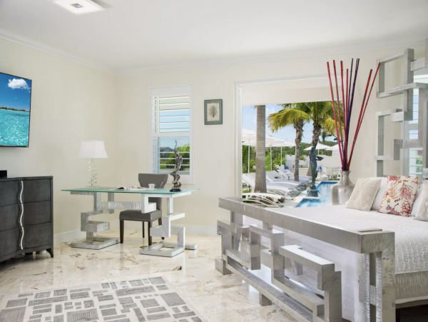 Beachfront Family Friendly Estate on Grace Bay!