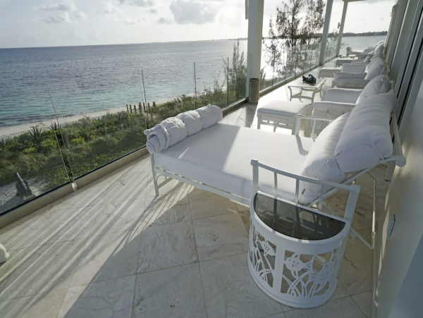 Beachfront Family Friendly Estate on Grace Bay!
