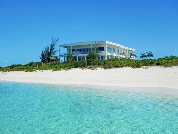 Beachfront Family Friendly Estate on Grace Bay!