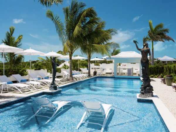 Beachfront Family Friendly Estate on Grace Bay!