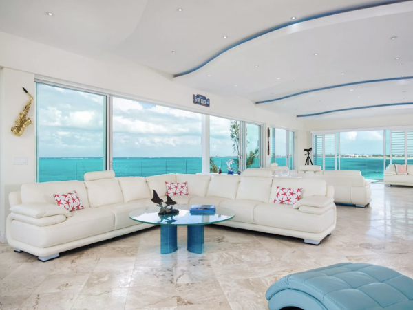 Beachfront Family Friendly Estate on Grace Bay!