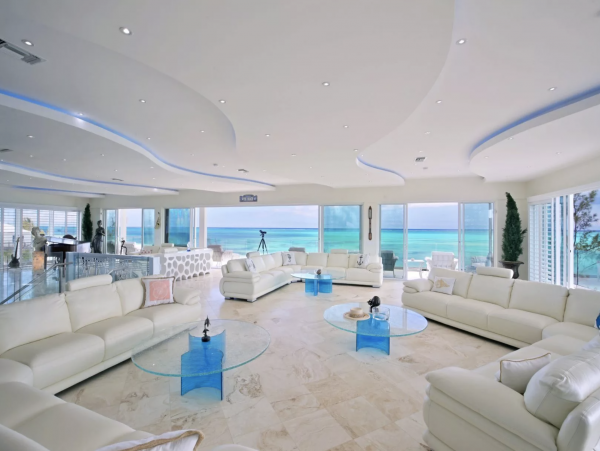 Beachfront Family Friendly Estate on Grace Bay!
