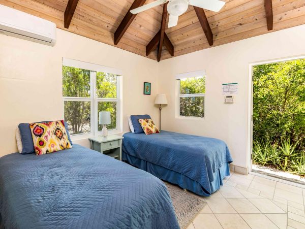 Oceanfront Turks and Caicos Vacation Home Five Bedroom