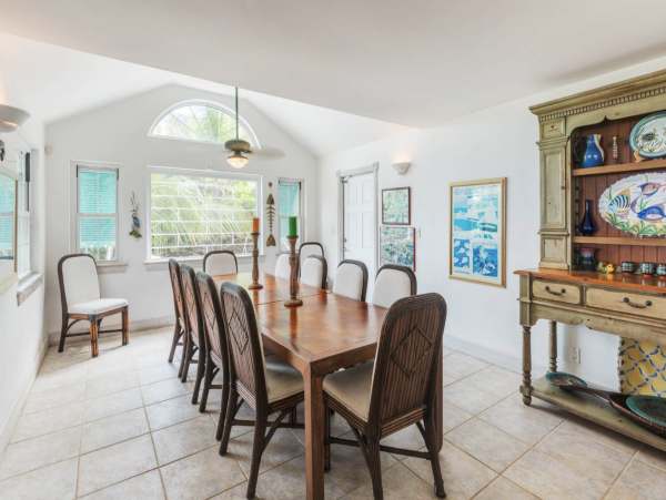 Turks &  Caicos Luxury Vacation Villa 6 Bedrooms Ocean Views