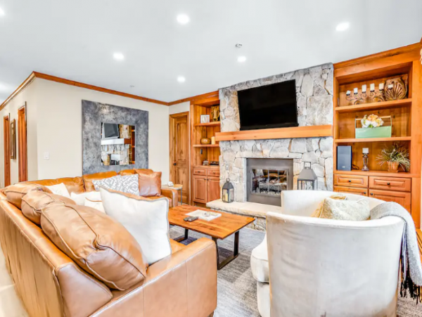 Vail Ski-In Ski-Out Vacation Condo Sleeps 9 Guests