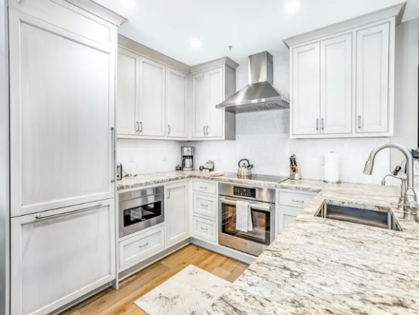 Vail Ski-In Ski-Out Vacation Condo Sleeps 9 Guests