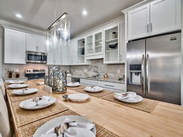 Miramar Beach Vacation Home Communal Pool Sleeps 12 Guests