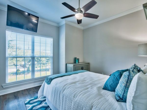 Miramar Beach Vacation Home Communal Pool Sleeps 12 Guests