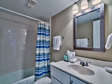 Luxury Miramar Vacation Beach Condo Sleeps 8 Guests