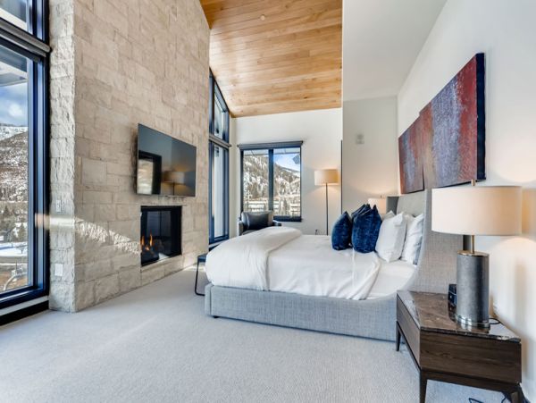 Vail Vacation Penthouse Sleeps 10 Guests Walk to Ski Lifts