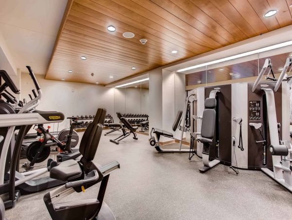 Vail Vacation Penthouse Sleeps 10 Guests Walk to Ski Lifts