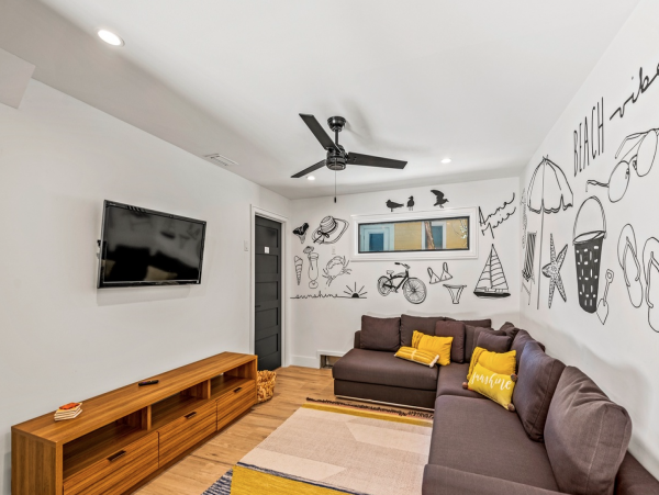 Luxury Vacation Pool Home on Anna Maria Sleeps Eight Guests