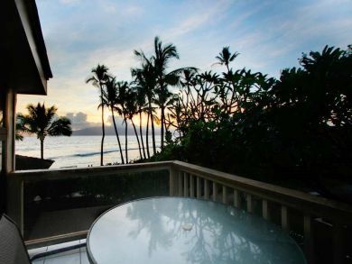 3 Bedroom Lahaina Vacation Condo With Ocean Views Sleeps 8