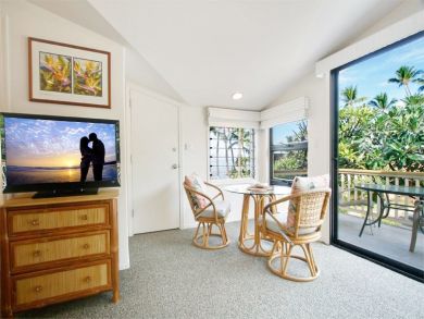 3 Bedroom Lahaina Vacation Condo With Ocean Views Sleeps 8