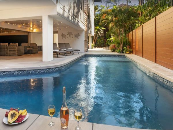 Stunning Mansion Lahaina Vacation Rental Sleeps 32 Guests