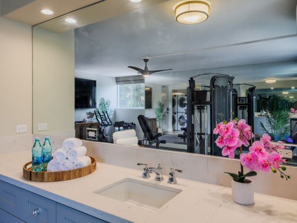 Stunning Mansion Lahaina Vacation Rental Sleeps 32 Guests