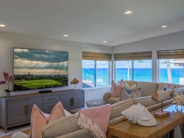 Stunning Mansion Lahaina Vacation Rental Sleeps 32 Guests